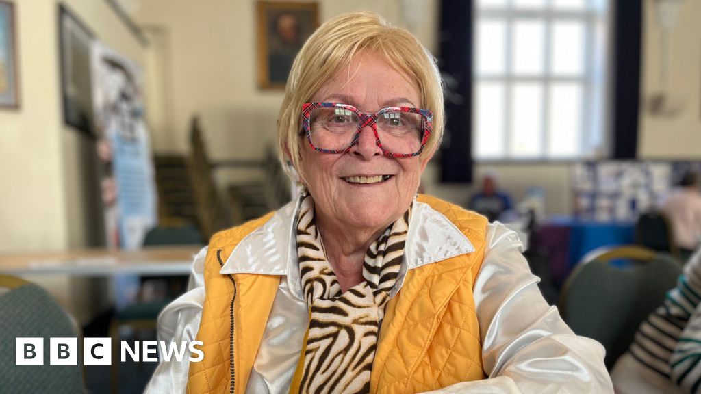 c1b30b50 b3e3 11f0 a1d0 d5a6c9e4c42e Norfolk council roadshow aims to help people with household bills