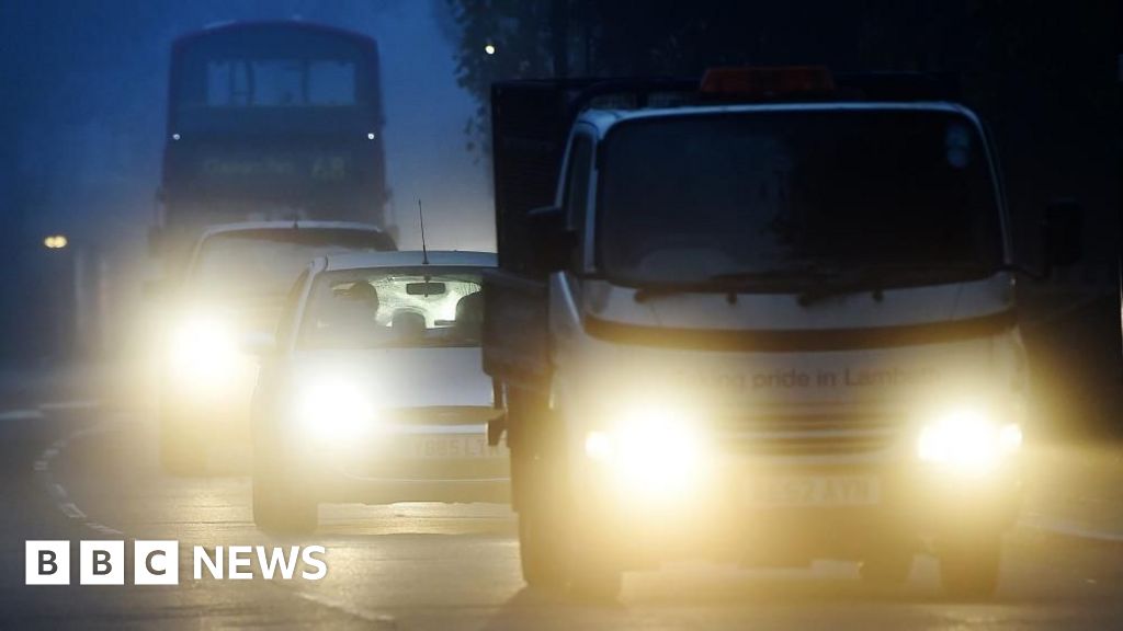 c7cb3340 b394 11f0 aa13 0b0479f6f42a Car headlights to be reviewed after drivers complain of being 'blinded' at night