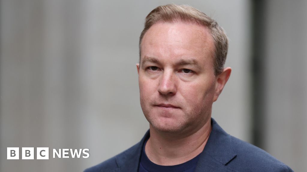 d4a69a50 b371 11f0 b297 49ab63fce67a City trader sues UBS after rate-rigging conviction quashed