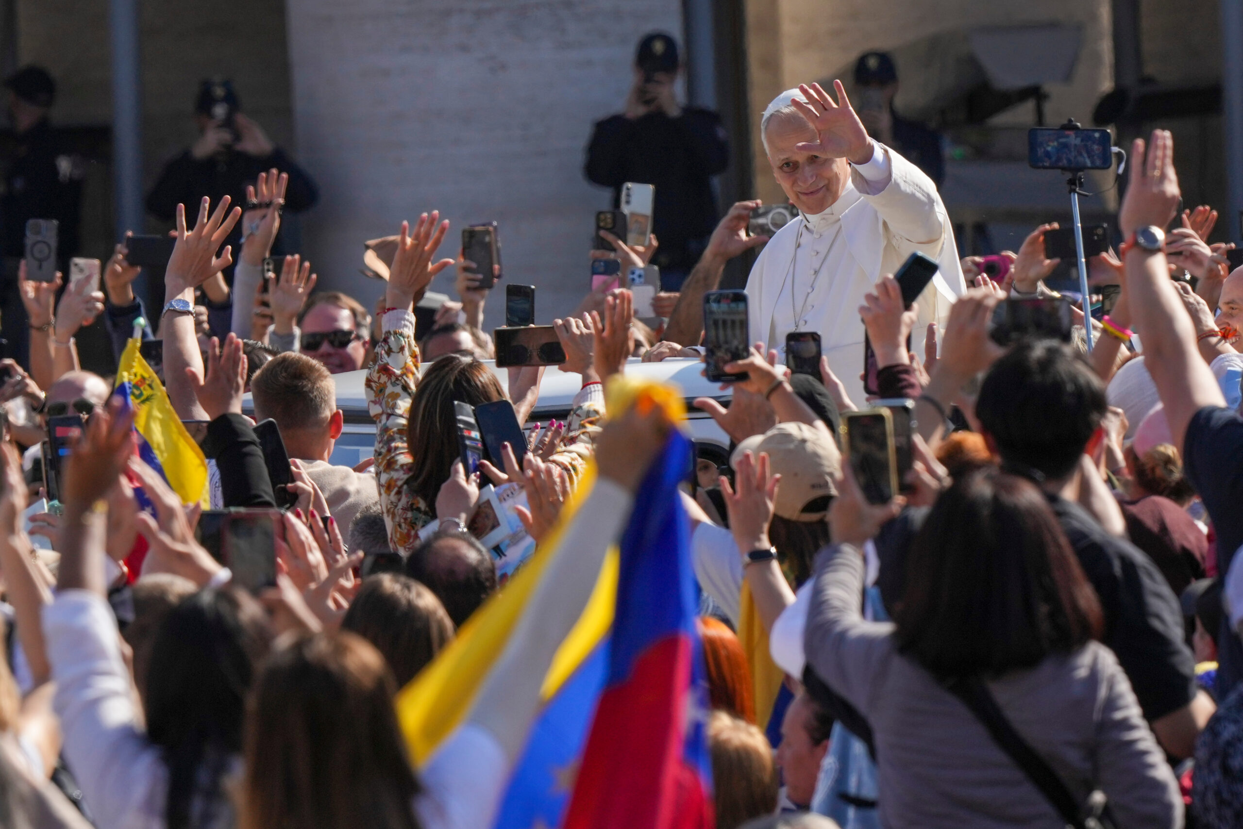 main 38 scaled Pope gives Venezuela reason to celebrate by canonizing its beloved 'doctor of the poor' as 1st saint