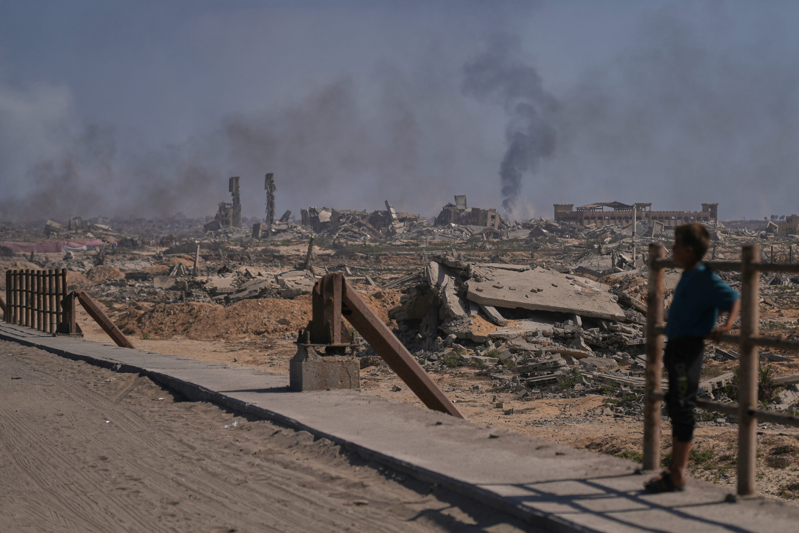 main 5 scaled Israeli strikes kill dozens in Gaza as Hamas considers its response to Trump's peace proposal