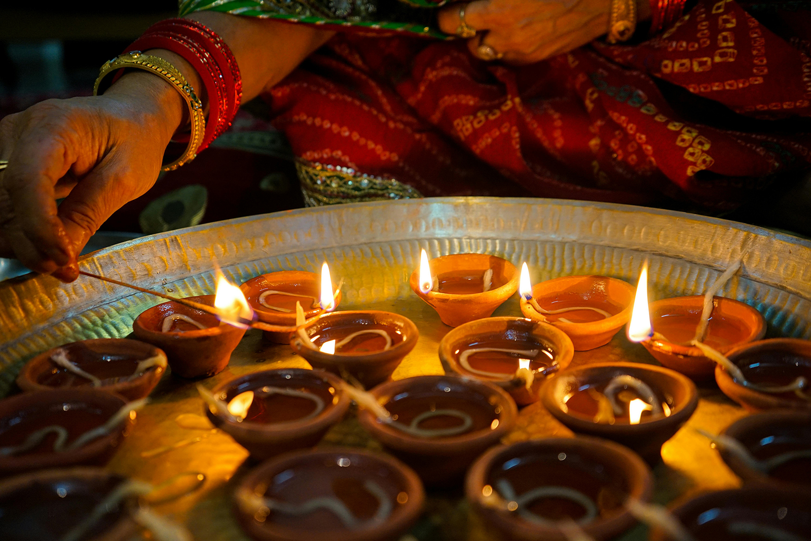 webRNS Diwali Candles1 Three US states now recognize Diwali as a holiday