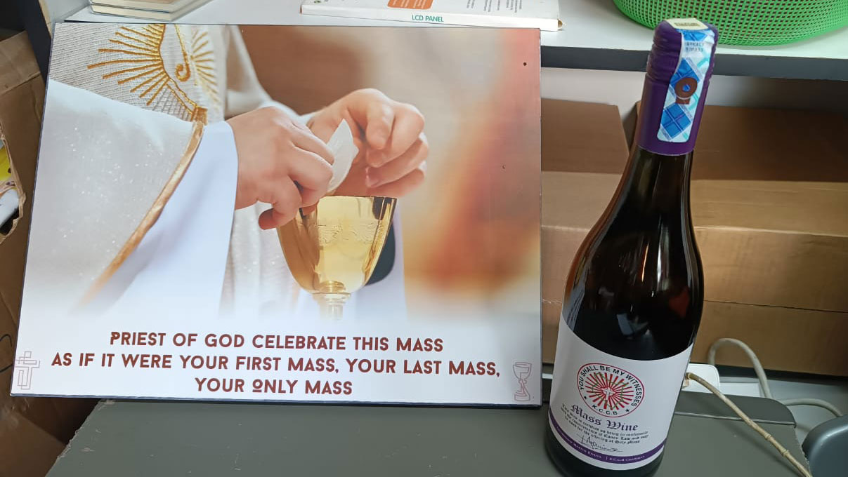 webRNS Kenya wine 20251020 After altar wine becomes popular in bars, Kenya's Catholic bishops order proprietary brand