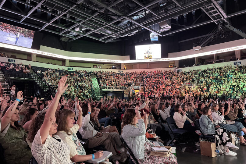 webRNS Stuckey Conference7 'Share the Arrows' conference rallies 6,700 Christian women for culture-war battles