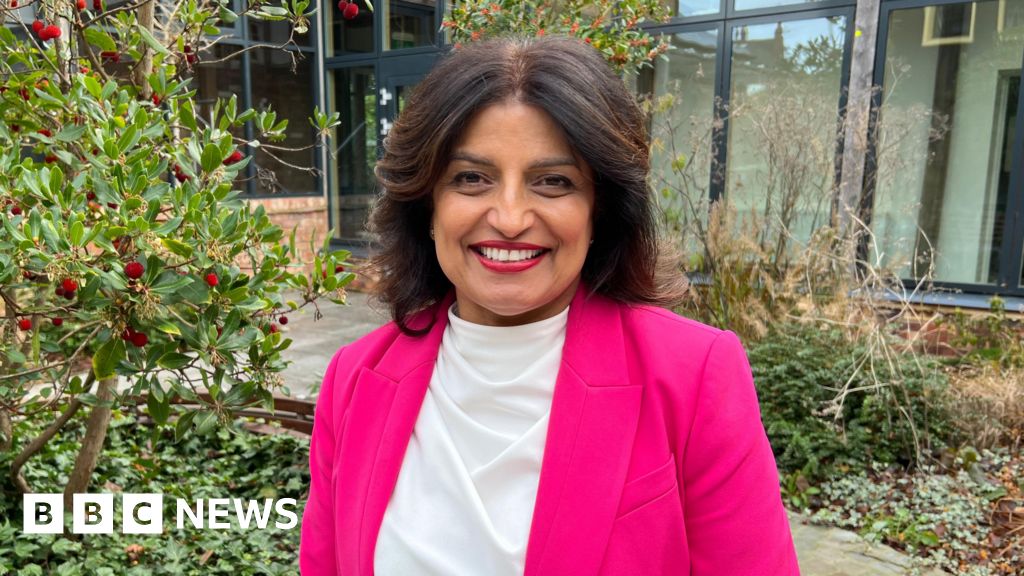 164a8010 cae8 11f0 b98a b90b4f2123a5 Electric vehicle pay-per-mile tax could 'hinder' petrol switch