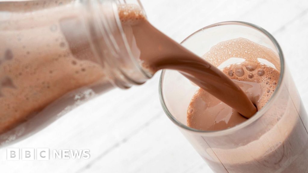 456ff980 c9e7 11f0 8c06 f5d460985095 Milkshakes and lattes to face sugar tax in UK