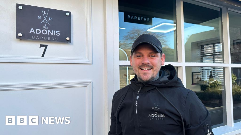 4848a3f0 c6d1 11f0 8382 cd002029fec6 Bridgnorth barber to offer 'pay what you can' haircuts