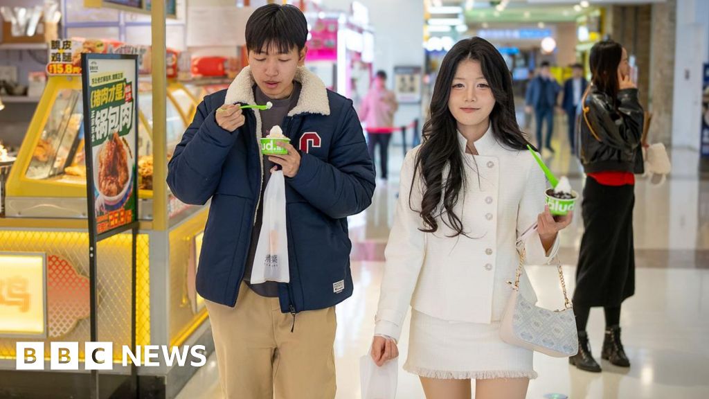 4f3bd920 beac 11f0 9d0e d55ceea13692 Why China's youth are not spending