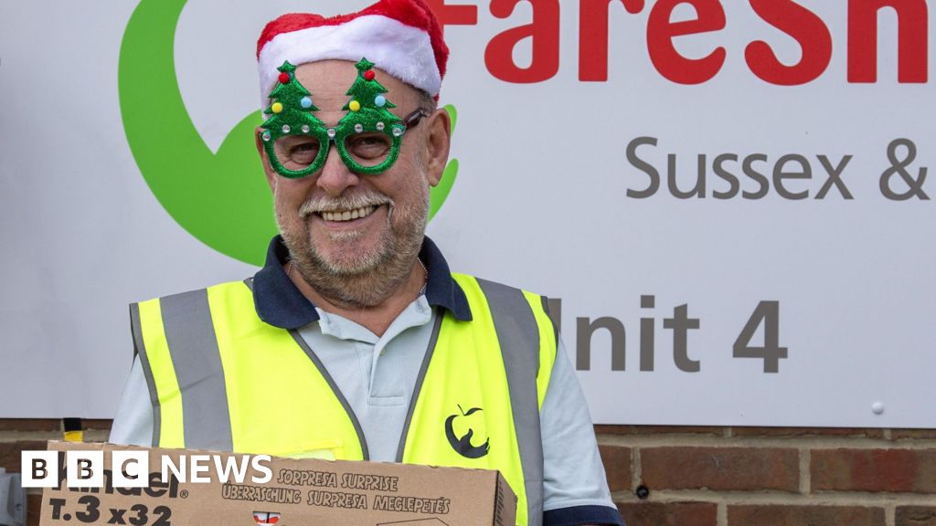 7ef477a0 c92c 11f0 a6fa 73752061276d Surrey and Sussex food bank-users face 'toughest winter yet'