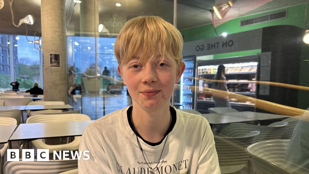 ad284590 c911 11f0 b617 8f268340abd0 Dance and music school's fears over levy for overseas students