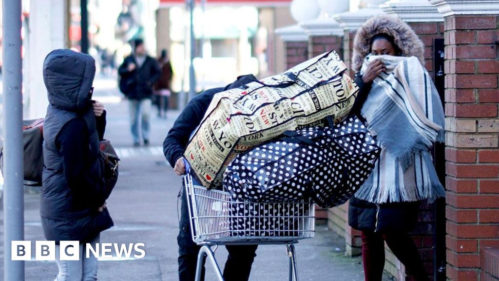 d7373060 bbad 11f0 aa13 0b0479f6f42a Government recovers £74m from asylum hotel firms