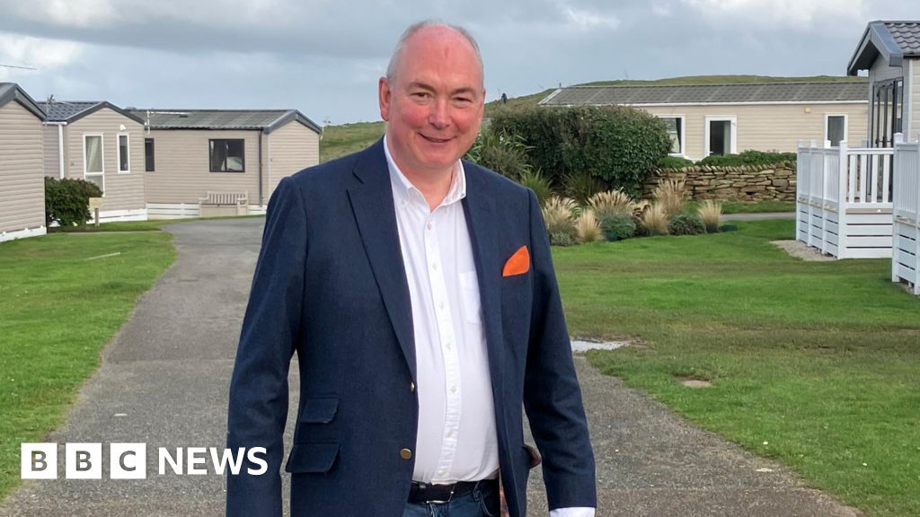 de9bd320 bb2a 11f0 920d 7f5aeca1e91c Cornish businesses urged to consider paying 'real living wage'