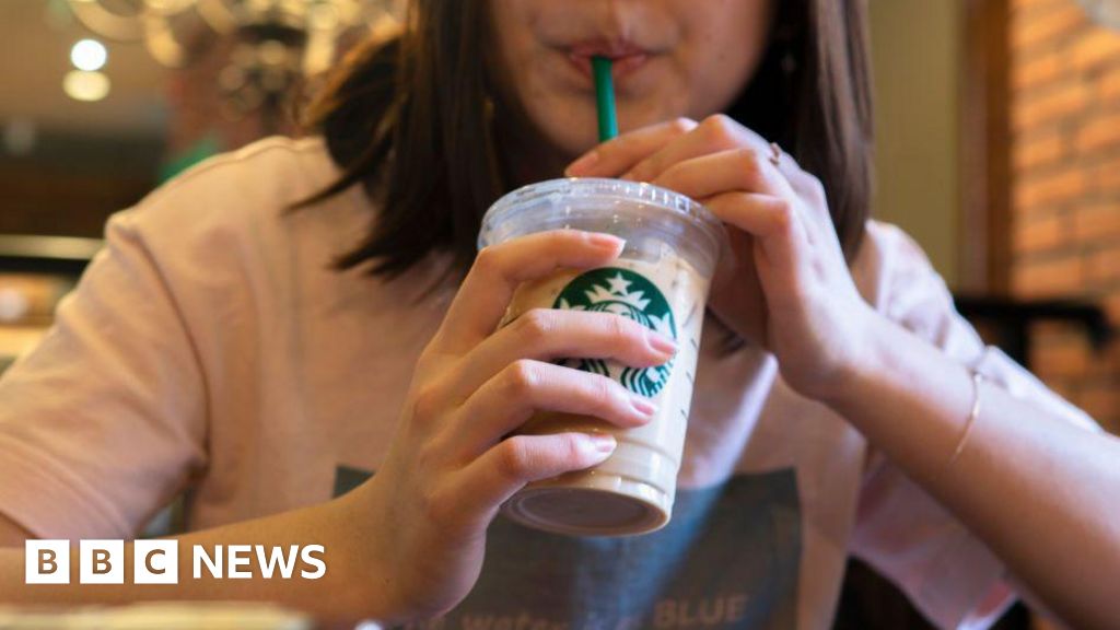 e1119f60 b90c 11f0 a939 dfb71698bafe Starbucks to sell majority stake in China business