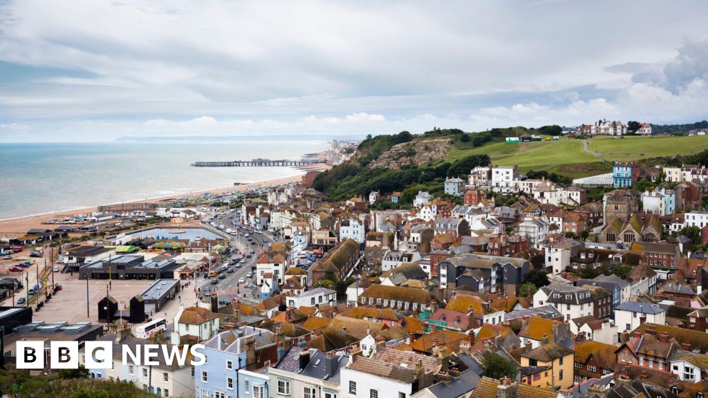 f9a717d0 b67d 11f0 b027 61021c9d4006 What is life really like in one of England's most deprived towns?