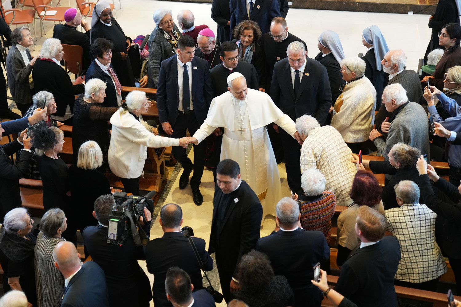 webAP25332329175656 Pope Leo bolsters tiny Christian flock in Turkey ahead of historic prayer at Nicaea