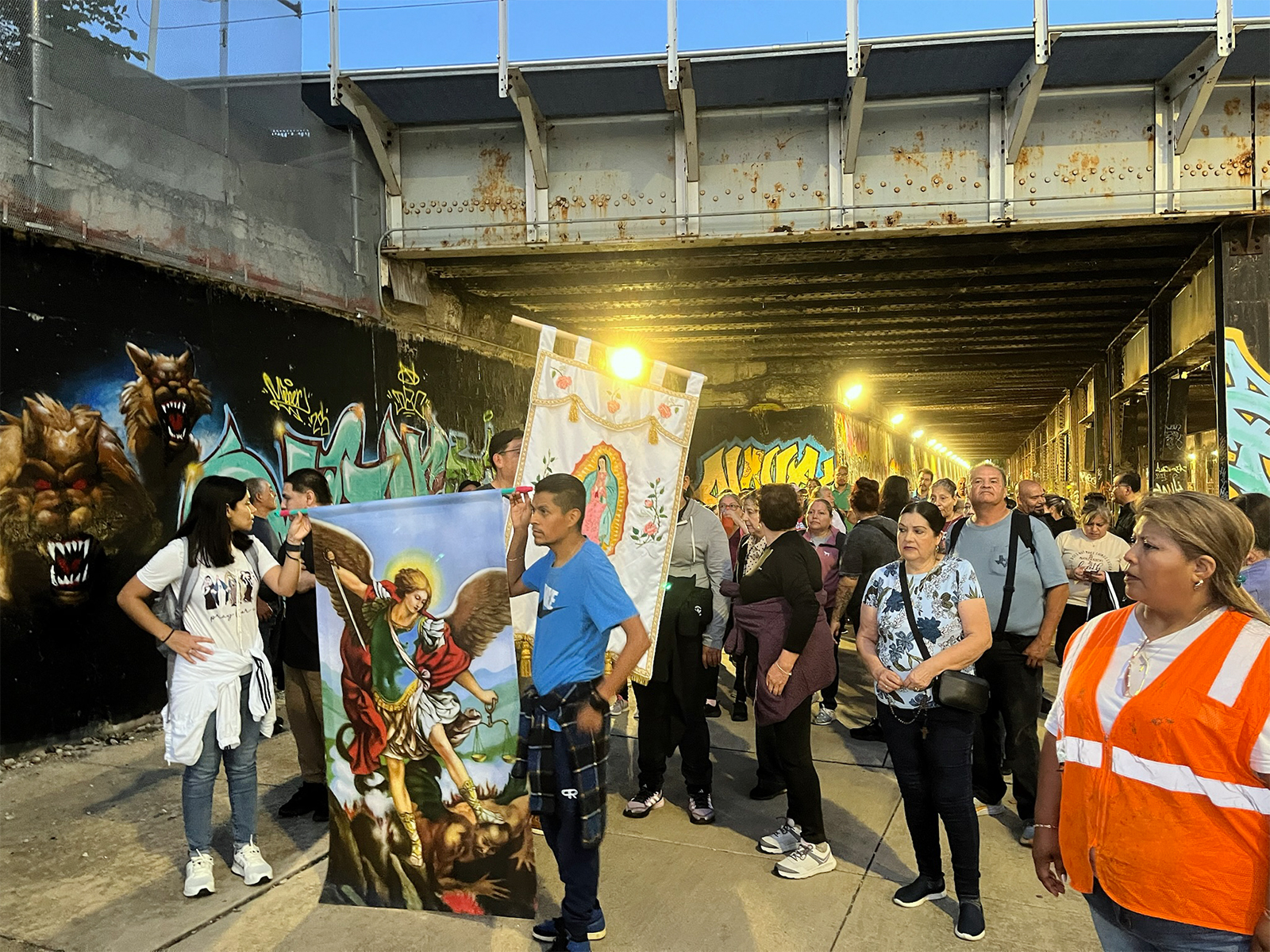 webRNS Chicago Immigration1 Fear of deportation keeps Chicago Latino immigrants home from Mass