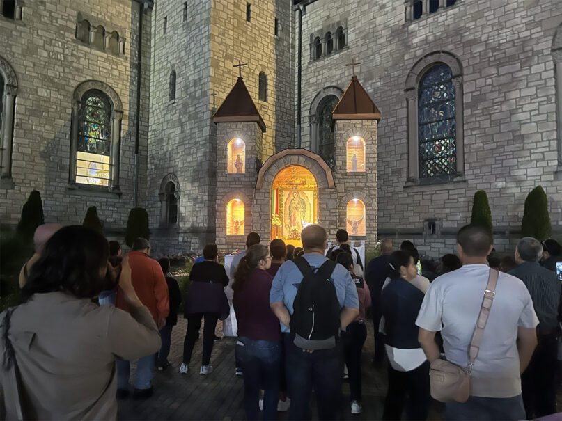 Fear of deportation keeps Chicago Latino immigrants home from Mass webRNS Chicago Immigration4 Fear of deportation keeps Chicago Latino immigrants home from Mass