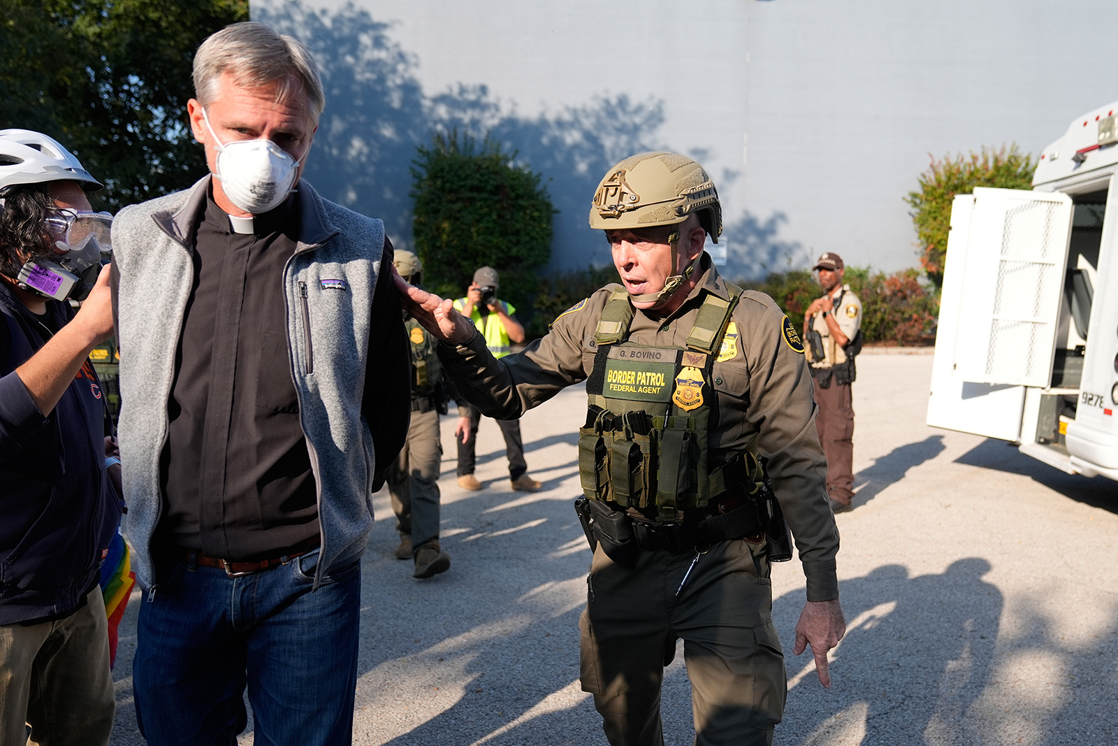 webRNS Immigration Judge1 Why clergy should risk assault to protest ICE