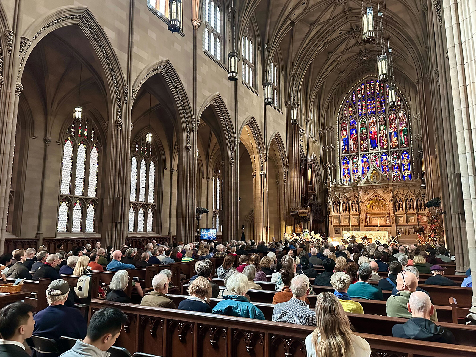 webRNS NYC Symposium01 A new funding plan puts NYC Bishop and Trinity Church at odds