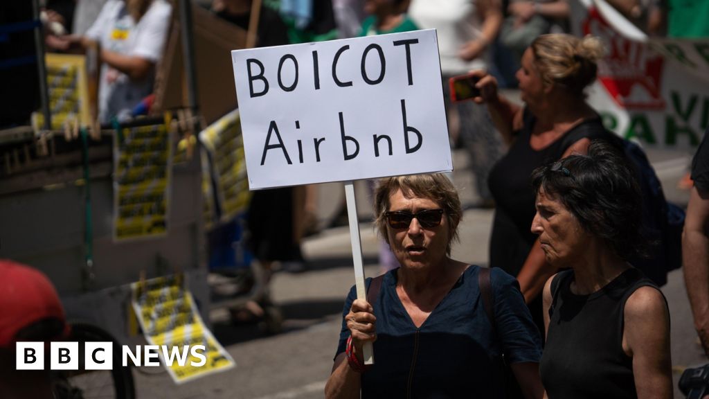 7a3ce9a0 d9ac 11f0 adaa f3e2bb1c1ebb Airbnb fined £56m by Spain for advertising unlicensed properties