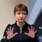 Pope Leo XIV gets into Christmas spirit with prayer for peace at Spanish Steps