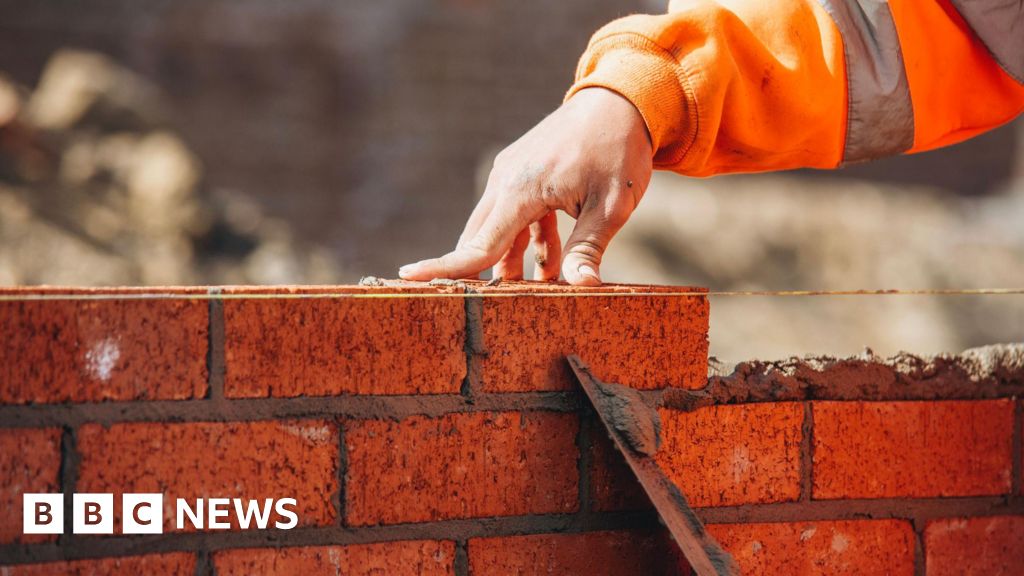 a2700c30 d101 11f0 a4c7 5dbeb8de769b Construction sector shrinks at fastest pace since pandemic, survey suggests