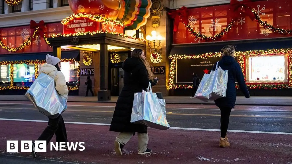 cd18b5e0 cf99 11f0 abcb 0189553bc54a AI tools transform Christmas shopping as people turn to chatbots