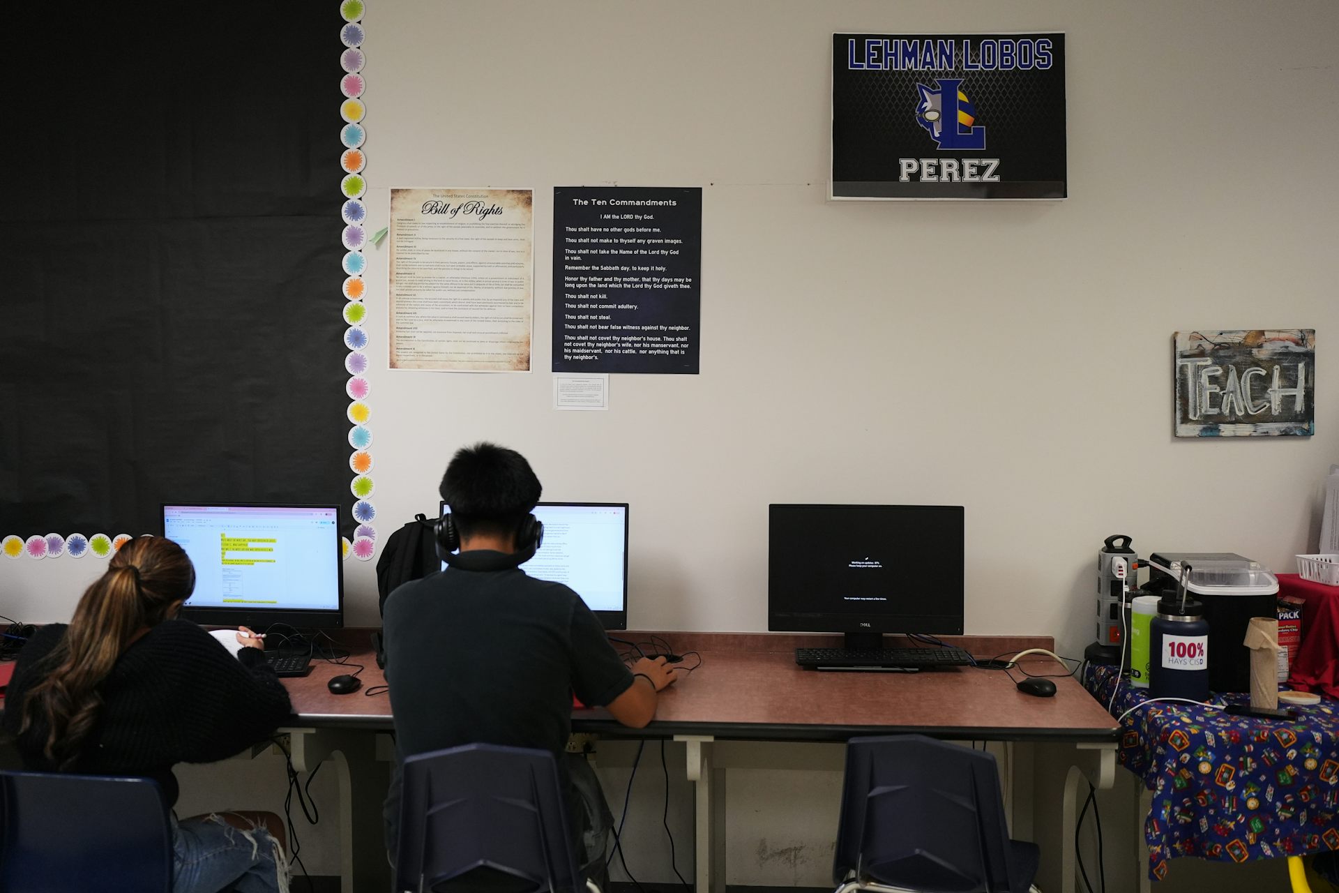 file 20251204 78 u4vtg3 3 states are challenging precedent against posting the Ten Commandments in public schools