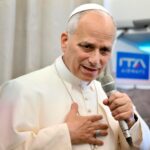 AI tools transform Christmas shopping as people turn to chatbots