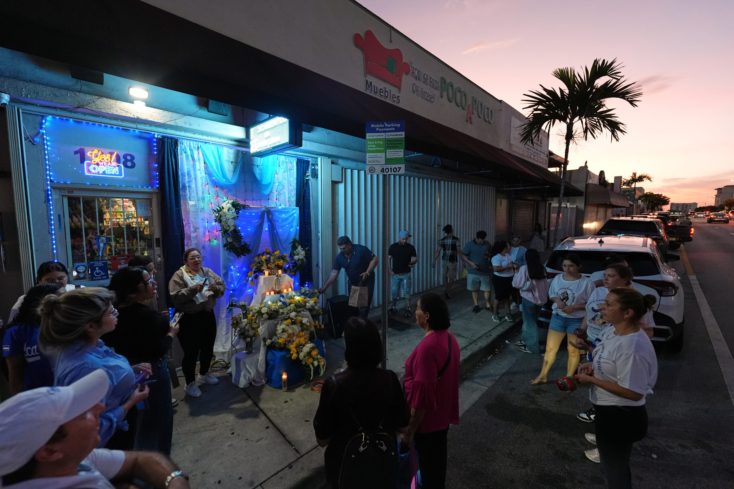 main v01 4 scaled Nicaraguans celebrate Virgin Mary in Miami despite fears at home and in US