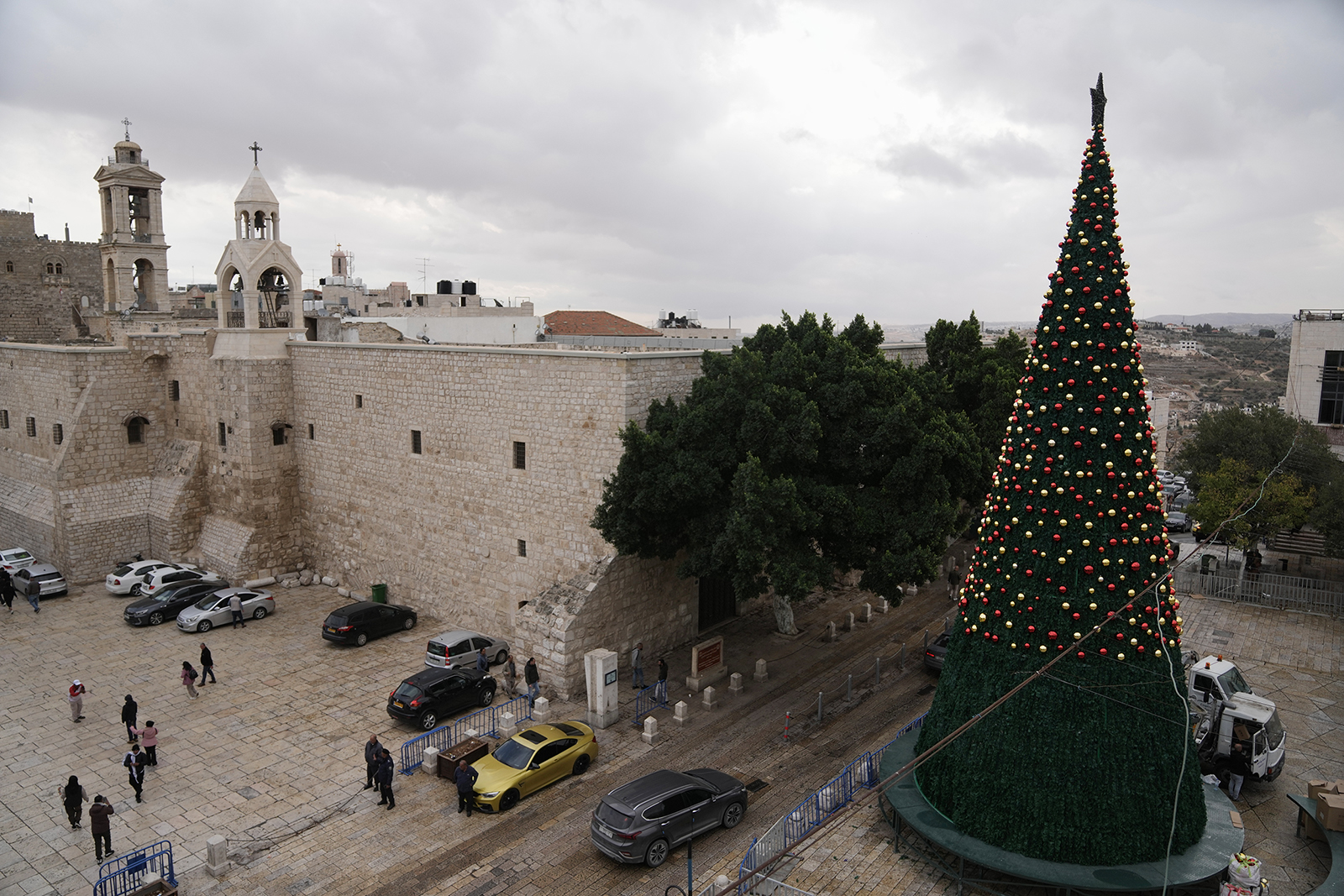 webRNS Bethlehem Christmas1 Christmas — and hope — return to Bethlehem after two somber years