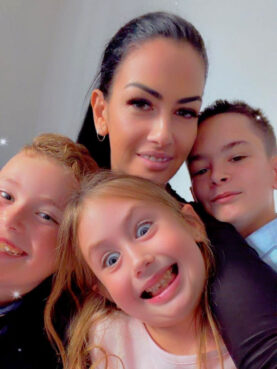 webRNS Mandy Bentley1 Behind the scenes, security protocols at synagogues have expanded dramatically