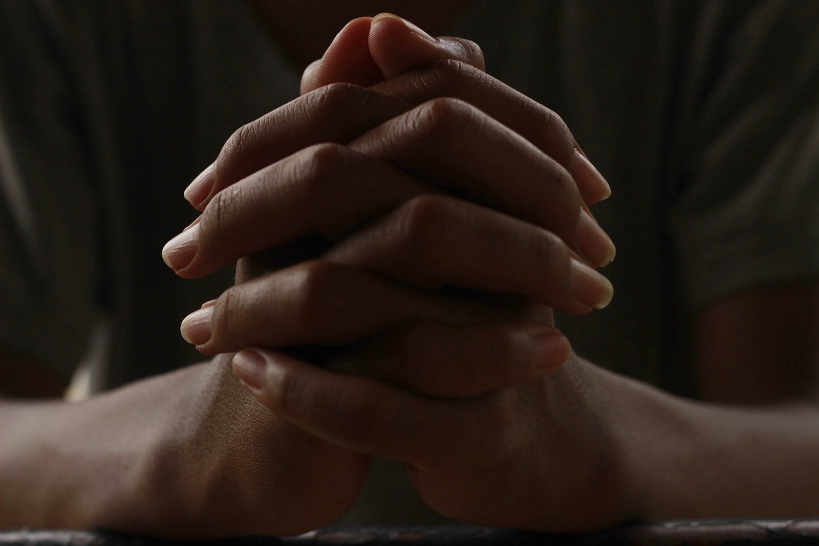webRNS Praying Hands1 Decline of religion remains stalled, says new Pew report. But there's no revival yet.