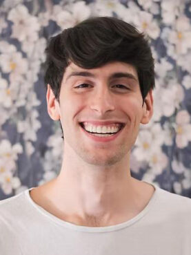 webRNS Sean Sutton1 Religious-themed brick sets hold appeal for both children and adults in digital age