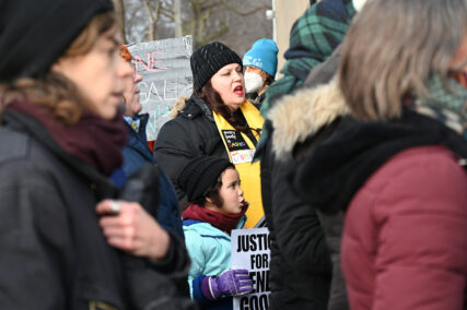 On the Sunday after Renee Good’s killing, Minnesotans grieve through worship and song webRNS Minneapolis Churches4 On the Sunday after Renee Good’s killing, Minnesotans grieve through worship and song