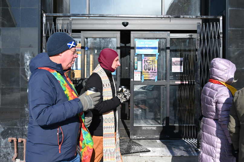 webRNS Minneapolis Clergy5 Hundreds of clergy descend on Minneapolis and go on lookout for ICE