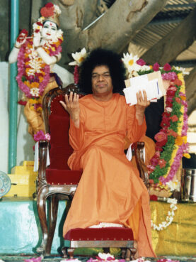 webRNS Sathya Sai Baba1 How Maduro’s Indian guru became a household name in Venezuela