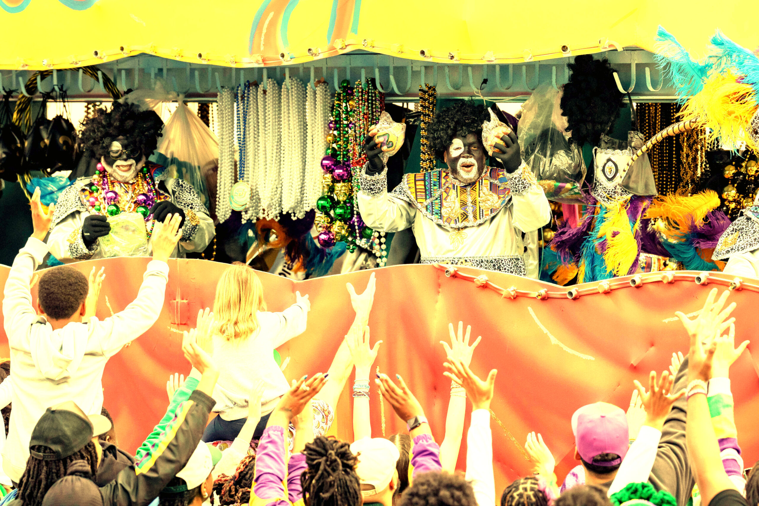 AP26048661008284 scaled New Orleans celebrates Mardi Gras, the indulgent conclusion of Carnival season