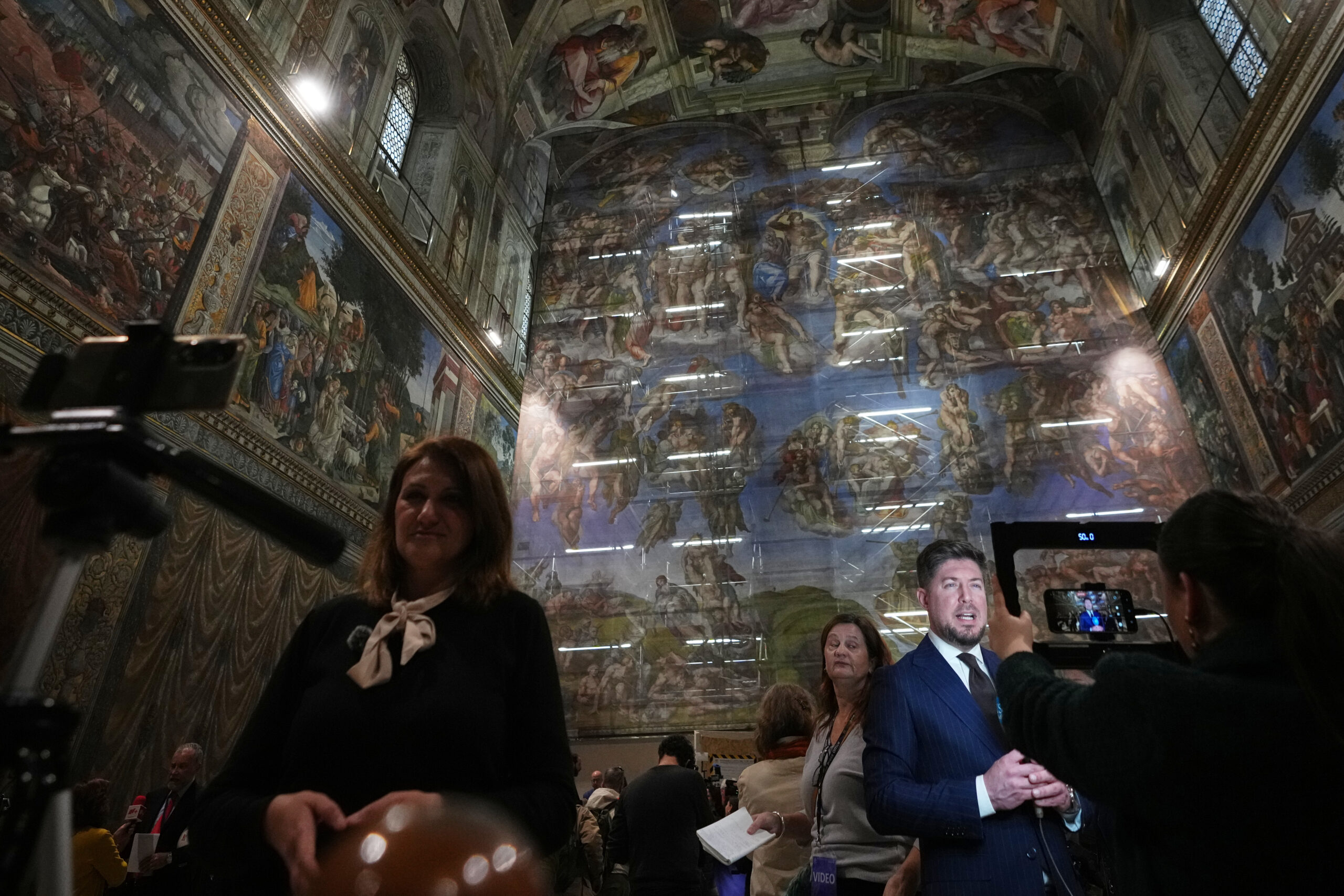 Sistine Chapel Last Judgement scaled Michelangelo's 'Last Judgement' gets clean up as tide of visitors to Sistine Chapel grows