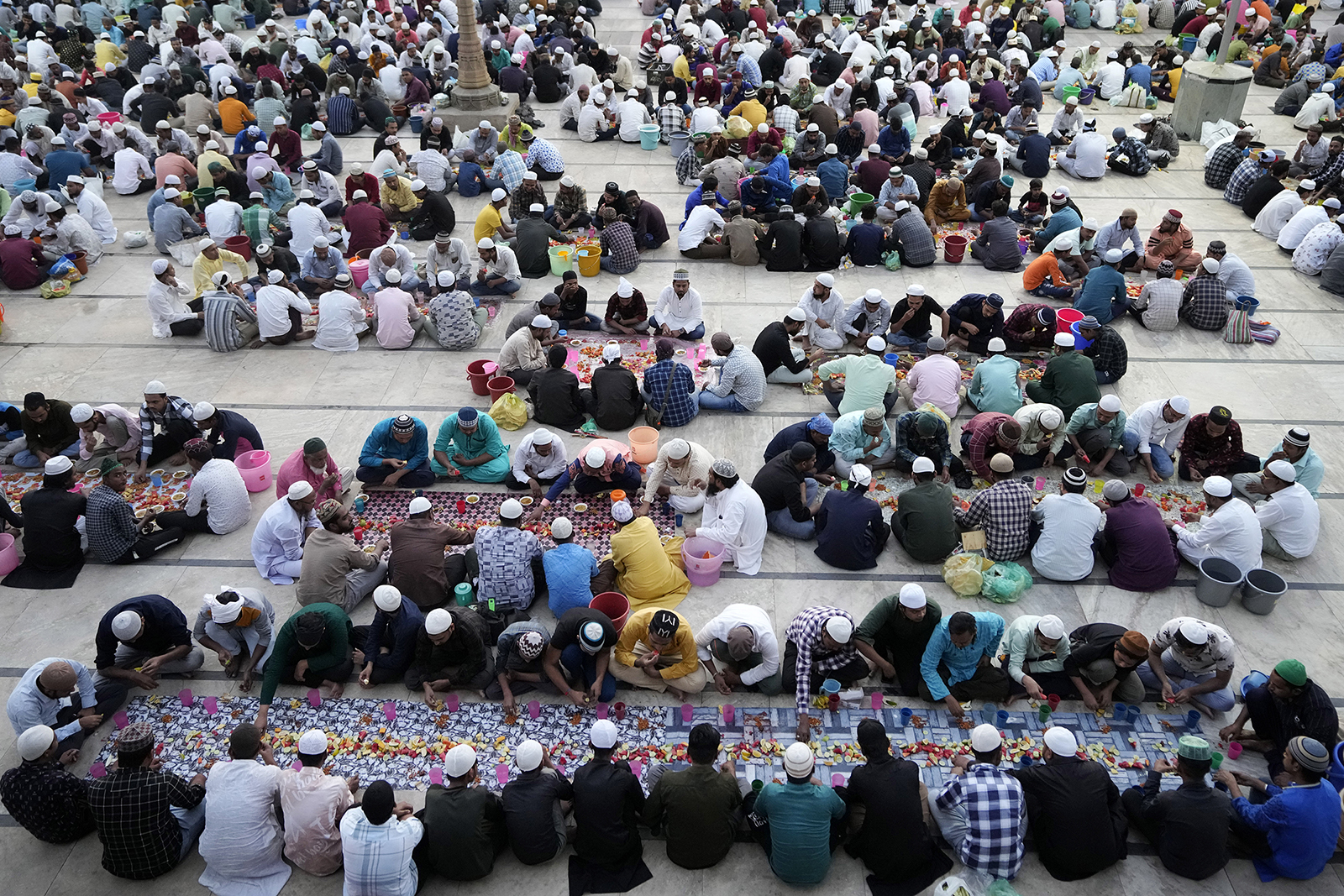 webRNS Photos Week07 Why so many religions fast